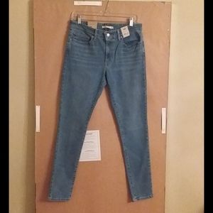 NWT Levi's 711 Skinny sz30
